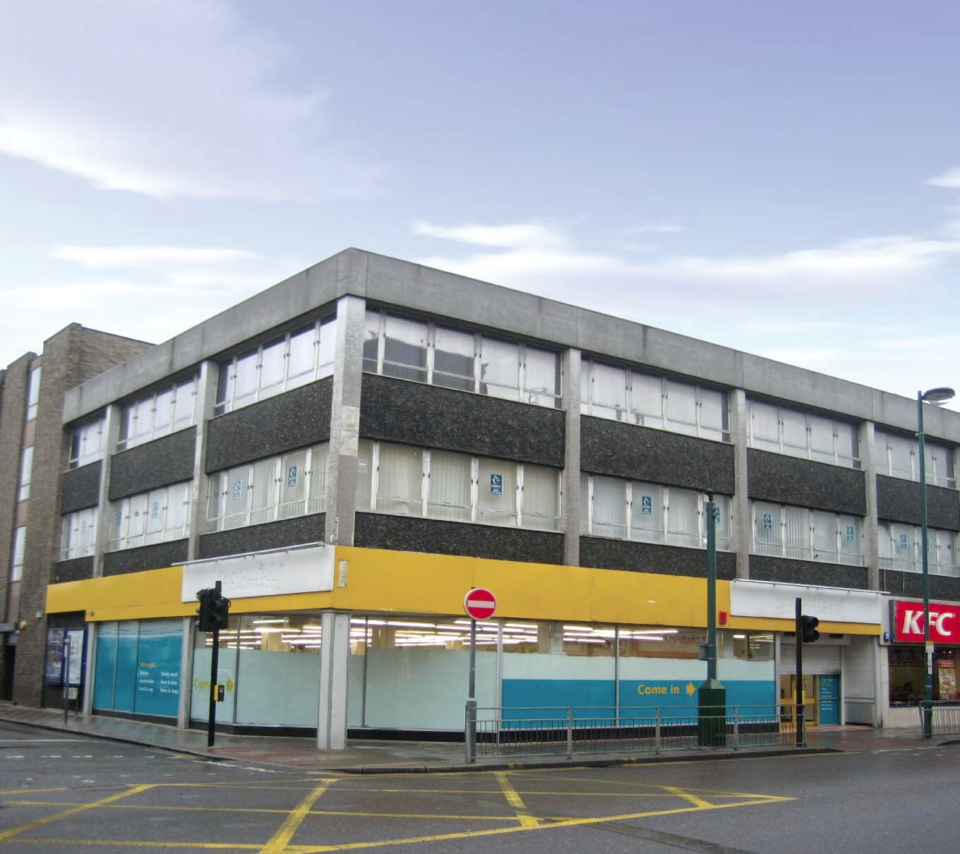 98102 Cranbrook Rd, Ilford, LND IG1 4NH Wellesley House