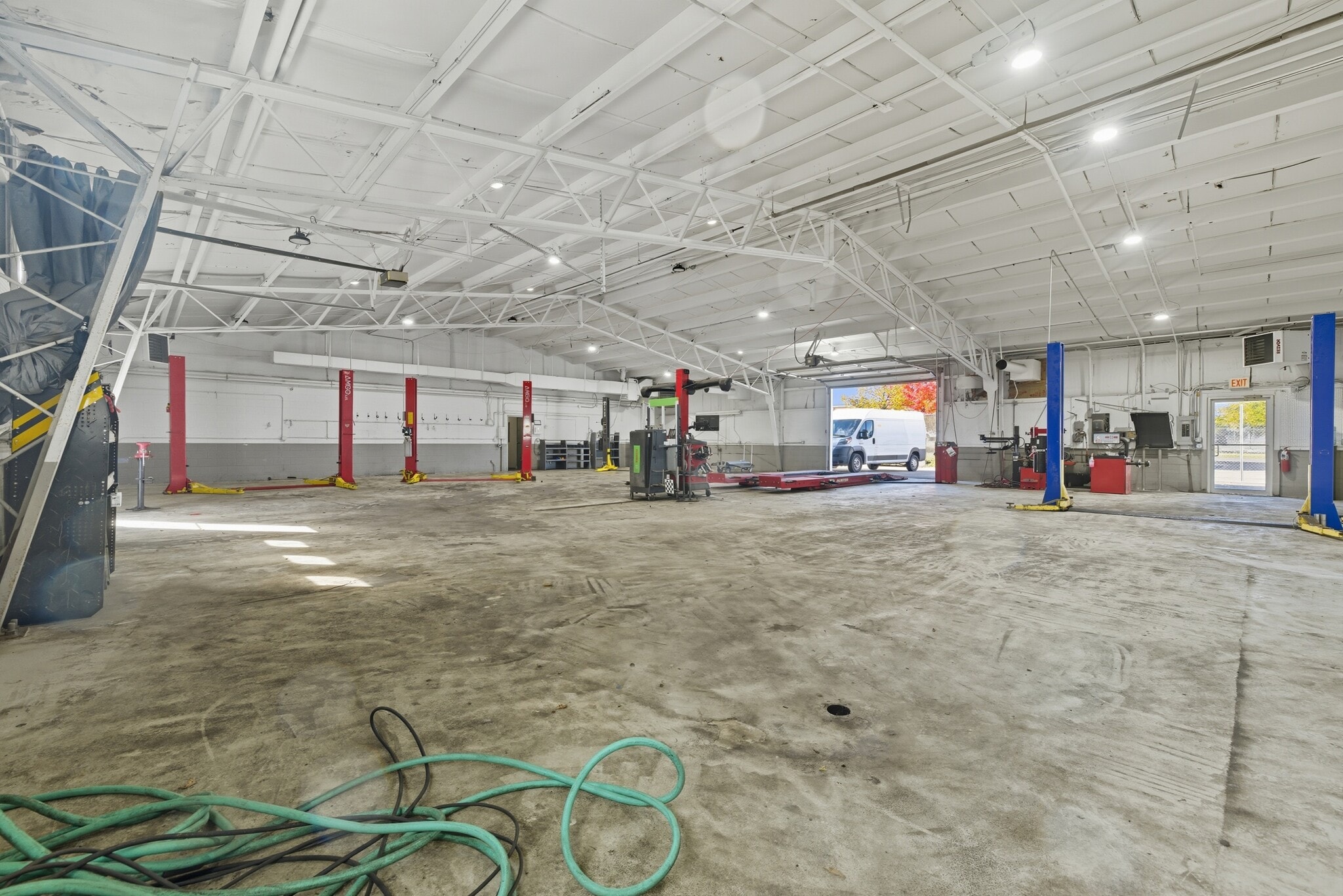 801 W Grant Hwy, Marengo, IL for lease Interior Photo- Image 1 of 5