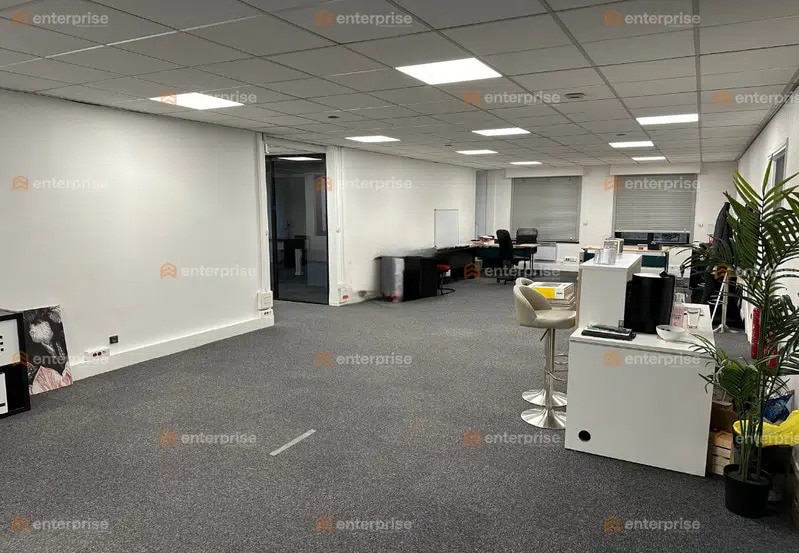 Office in VILLENEUVE-D'ASCQ for lease - Interior Photo - Image 3 of 9