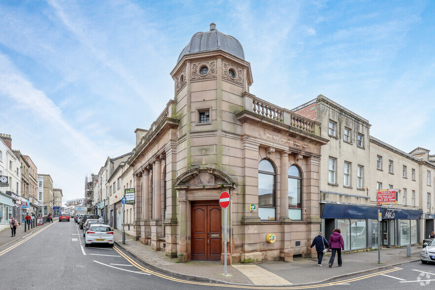 25 George Street & 4 King Street portfolio of 2 properties for sale on LoopNet.com - Primary Photo - Image 1 of 2