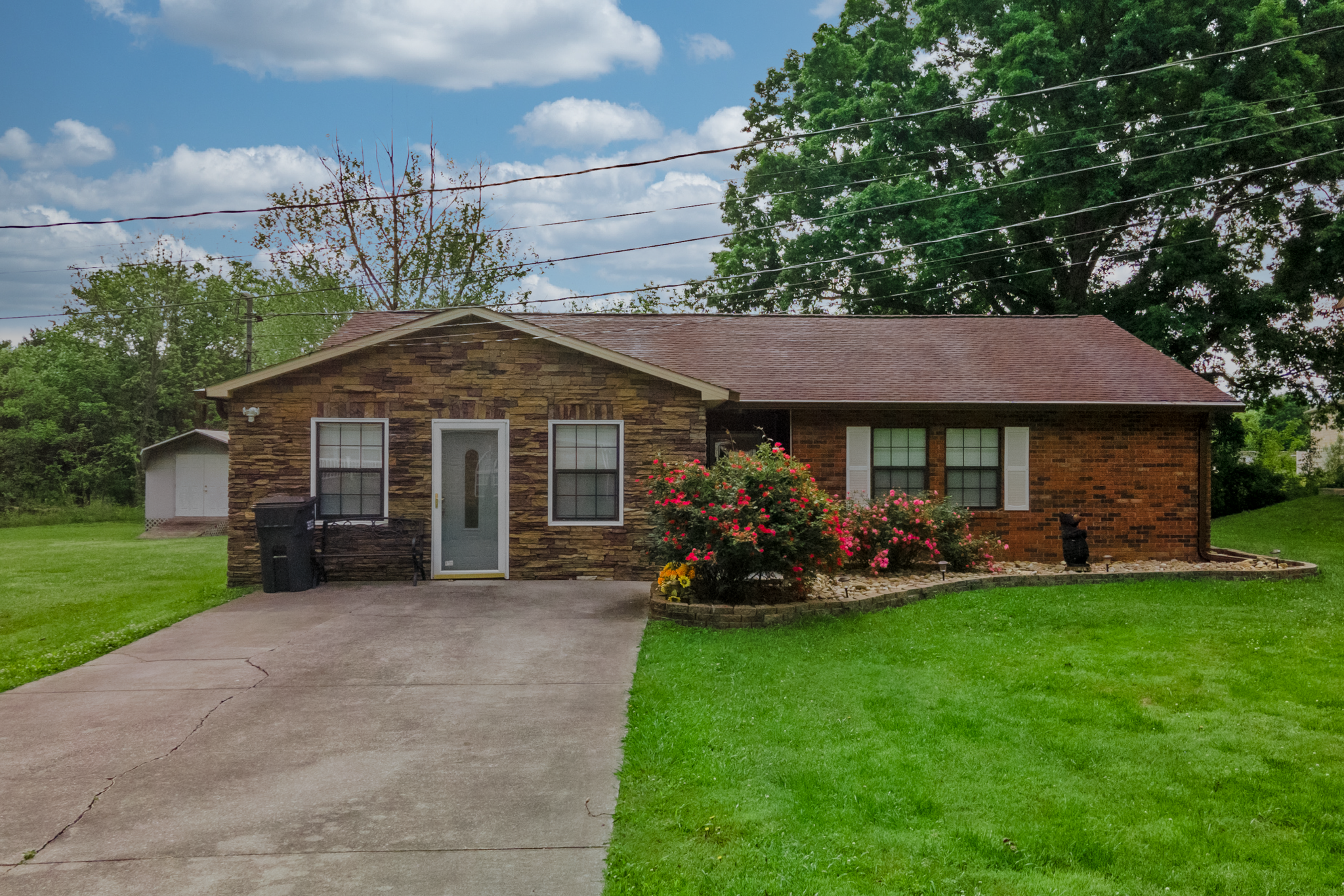 2837 Willa View Dr, Pigeon Forge, TN for sale Building Photo- Image 1 of 1