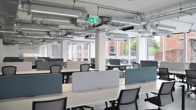 250 Waterloo Rd, London for lease Interior Photo- Image 2 of 2