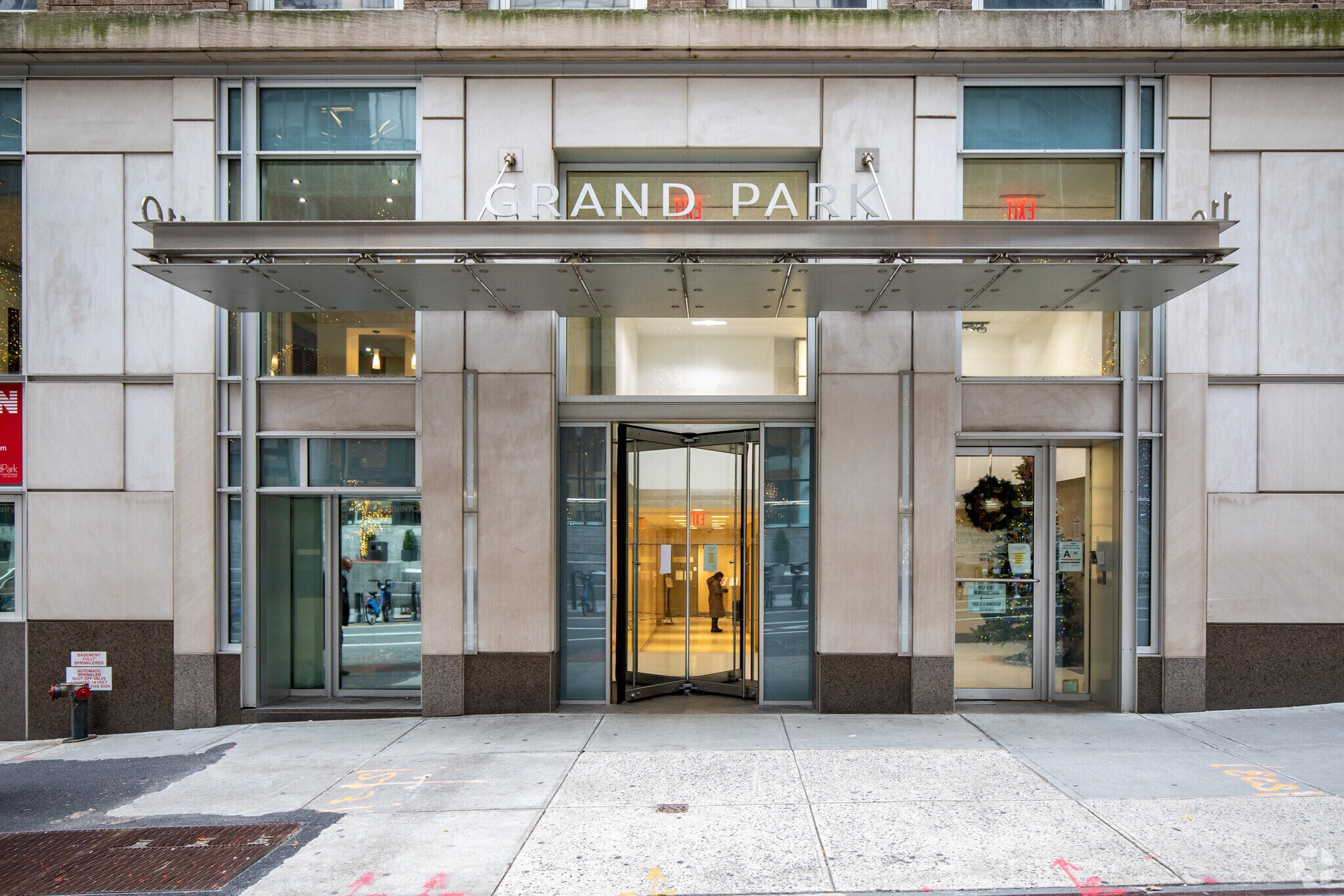 3 East 40th Street New York New York 10016 Usa 104-110 E 40th St, New York, NY 10016 - Grand Park Condominiums | LoopNet
