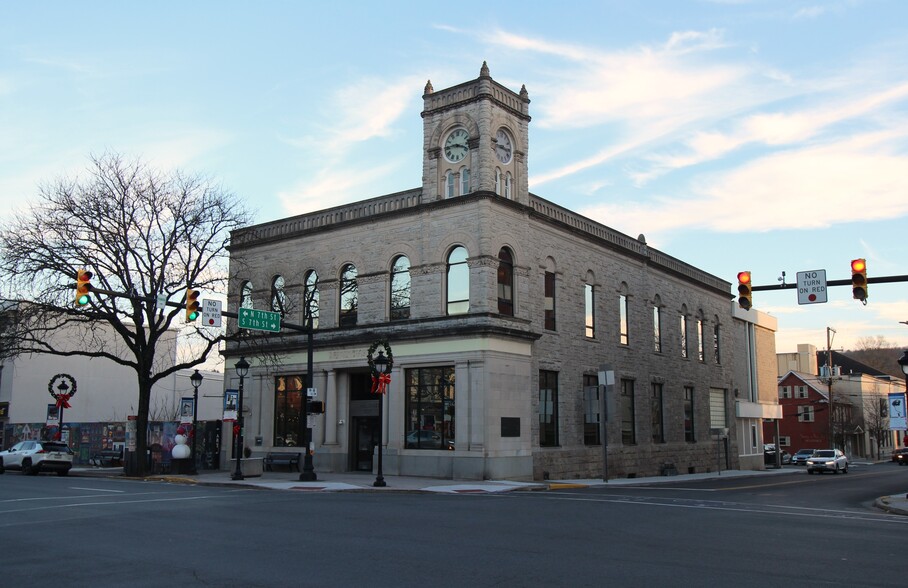 639 Main St, Stroudsburg, PA 18360 - Office for Lease | LoopNet