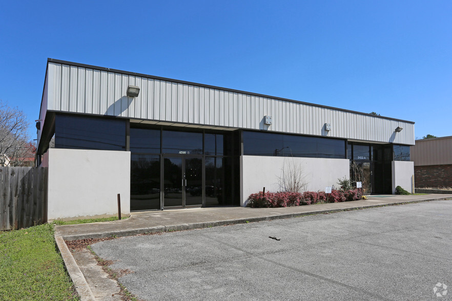 2422 Jordan Ln, Huntsville, AL for lease - Building Photo - Image 2 of 3