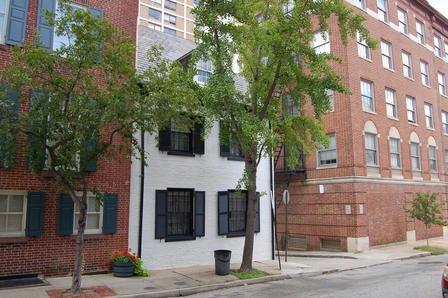 8 W Hamilton St, Baltimore, MD for sale - Building Photo - Image 1 of 1
