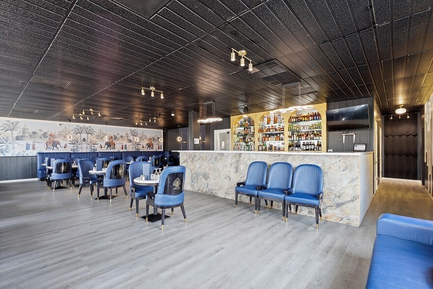 1006 SW Coast Hwy, Newport, OR for sale - Building Photo - Image 2 of 28