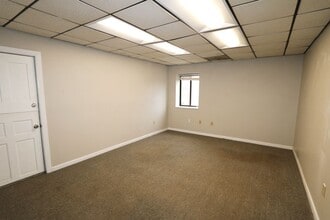 151 Tandem Dr, Greer, SC for lease Interior Photo- Image 2 of 8