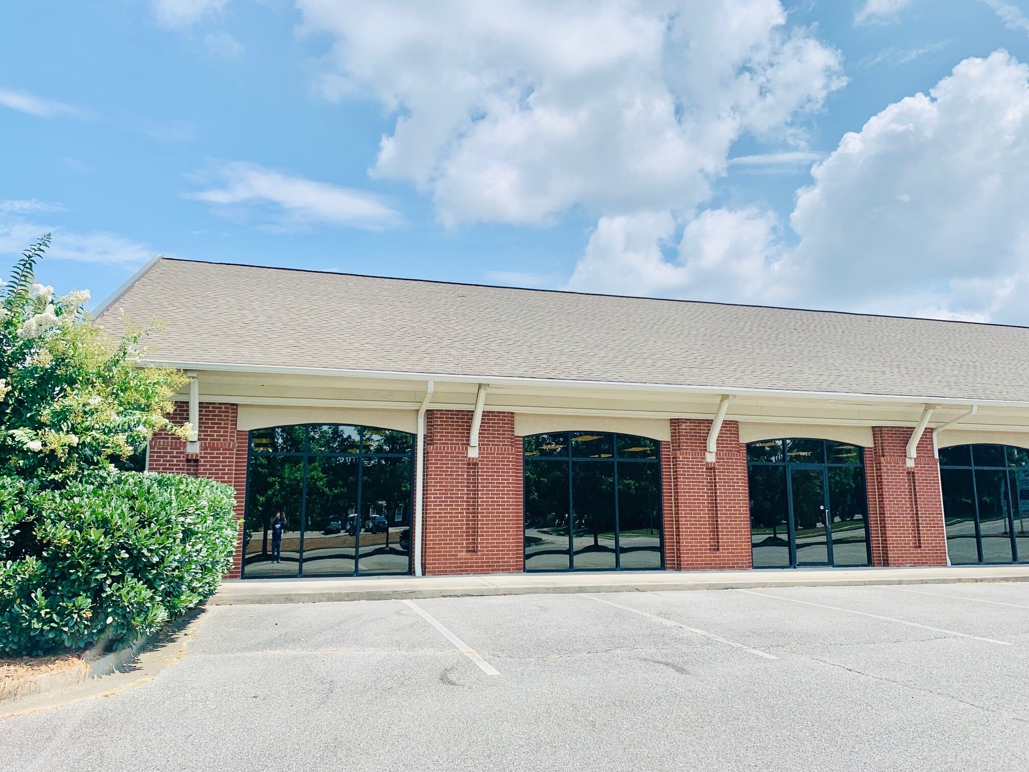 20 Collins Dr, Cartersville, GA for sale Primary Photo- Image 1 of 1