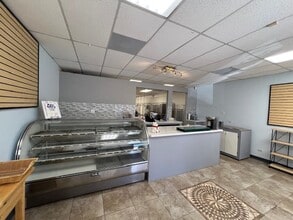 5805-5949 S Congress Ave, Lake Worth, FL for lease Interior Photo- Image 2 of 11