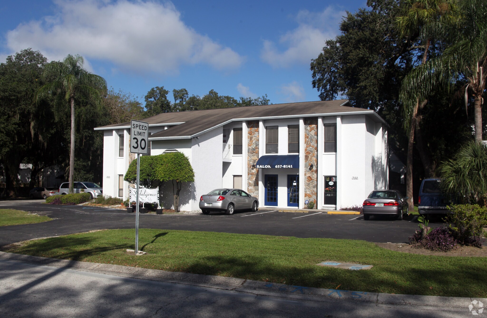 350 E Robertson St, Brandon, FL for sale Primary Photo- Image 1 of 1