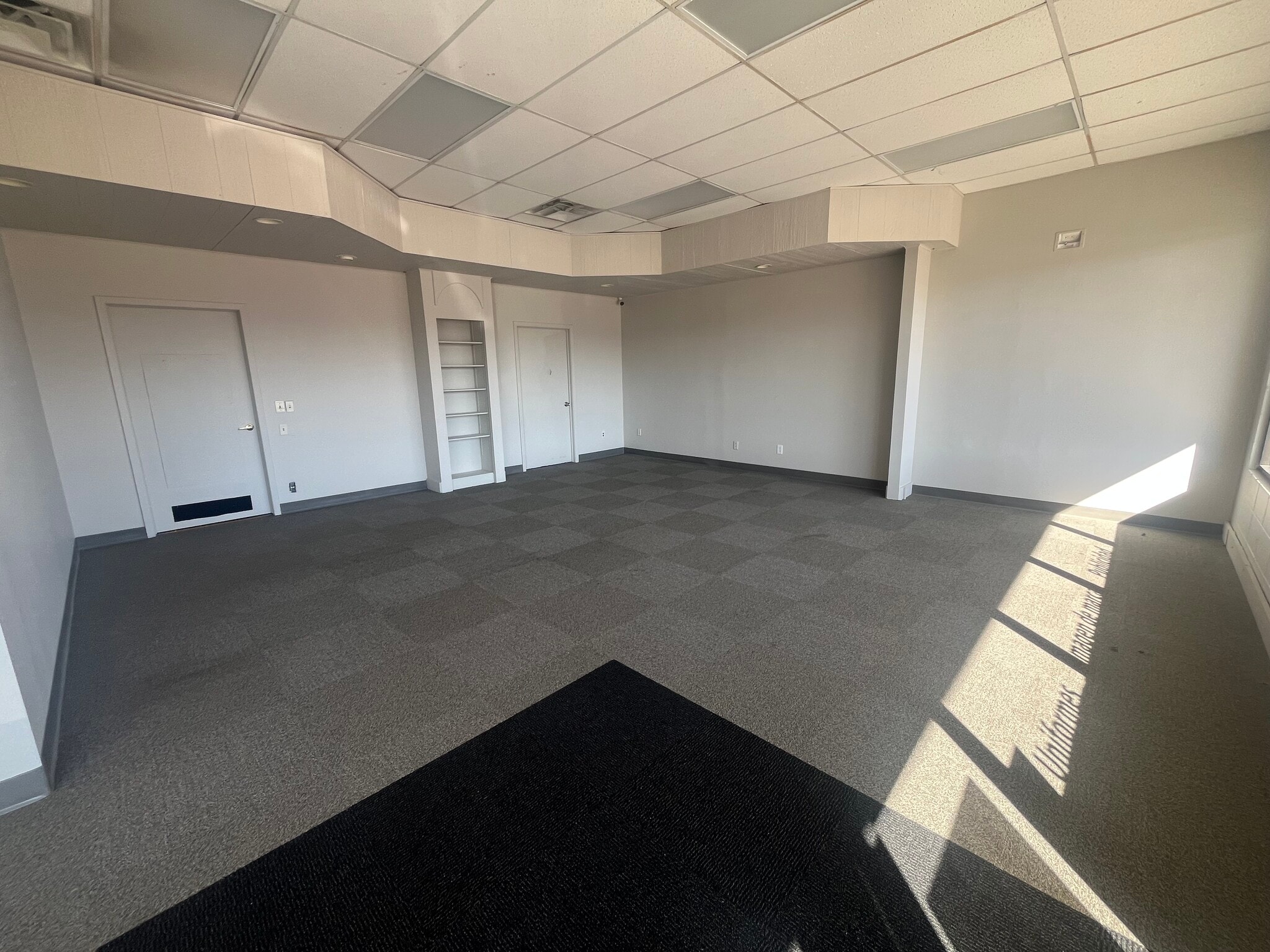 5088-5120 S 108th St, Omaha, NE for lease Building Photo- Image 1 of 6