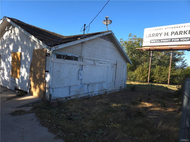 577 W La Cadena Dr, Riverside, CA for sale - Primary Photo - Image 1 of 15