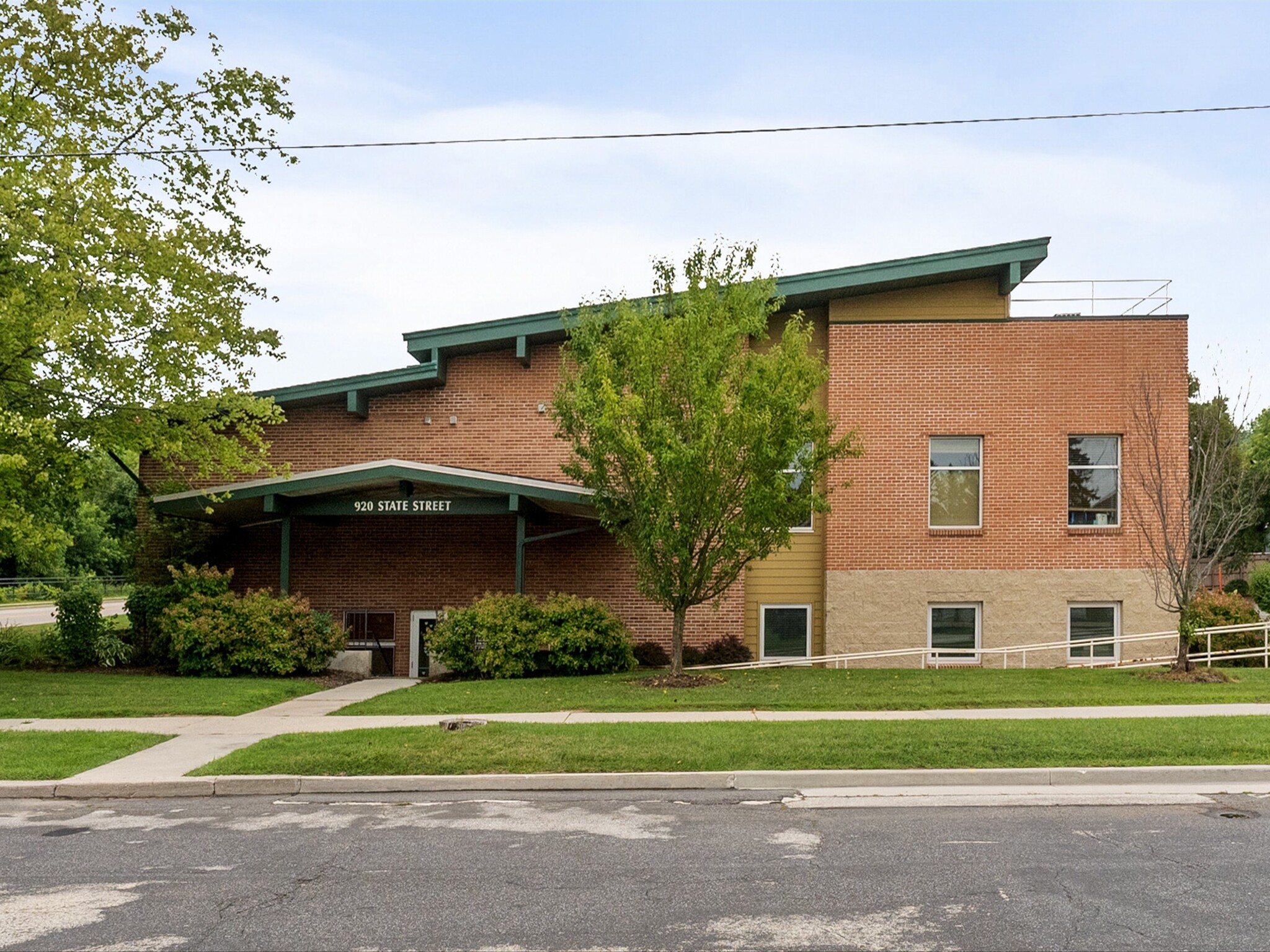 920 State St, Manitowoc, WI for lease Building Photo- Image 1 of 9