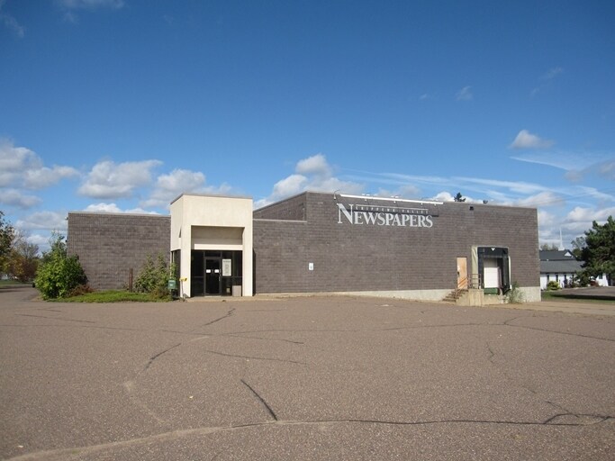 321 Frenette Dr, Chippewa Falls, WI for sale Primary Photo- Image 1 of 1