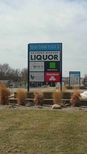 236 E Holly Blvd, Brandon, SD for sale - Primary Photo - Image 1 of 1