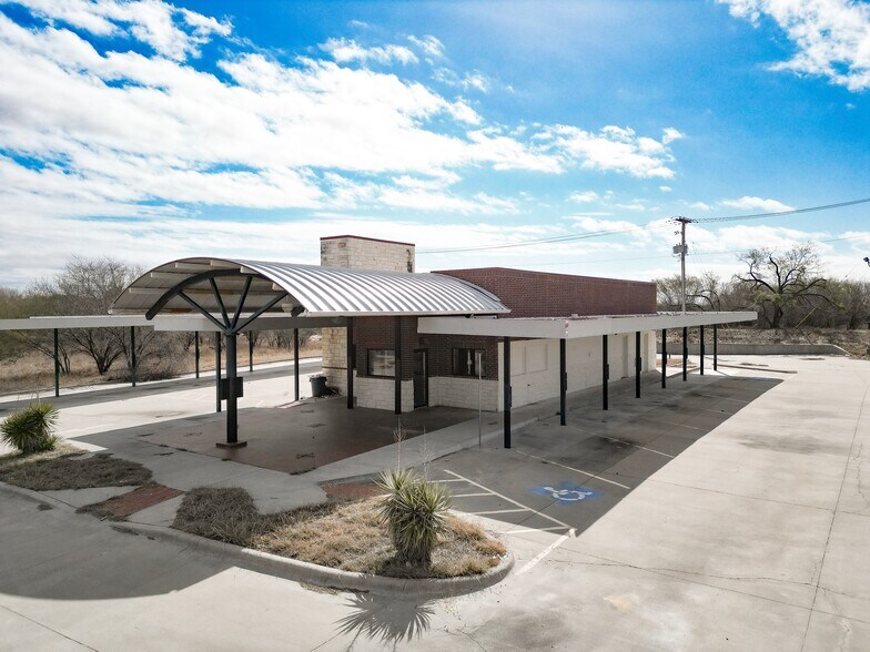 6280 Highway 281, Three Rivers, TX for sale - Building Photo - Image 1 of 1