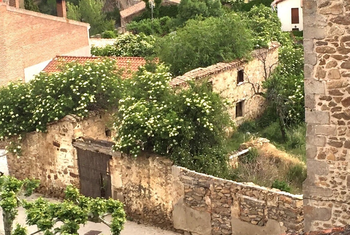 Land in Buitrago del Lozoya, Madrid for sale Building Photo- Image 1 of 8