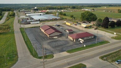 11 W US Hwy 6  