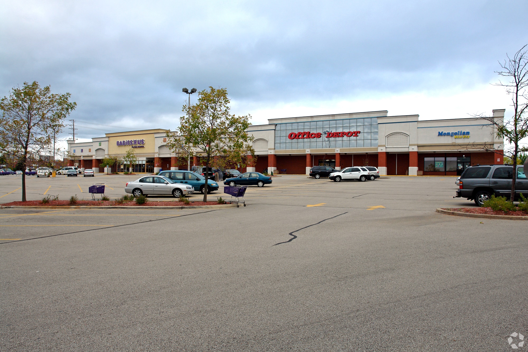 16-66 E Golf Rd, Schaumburg, IL for lease Building Photo- Image 1 of 13