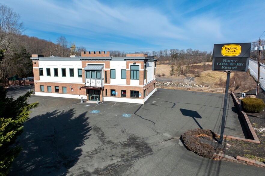 1703 Pottstown Pike, Pottstown, PA for sale - Building Photo - Image 1 of 48