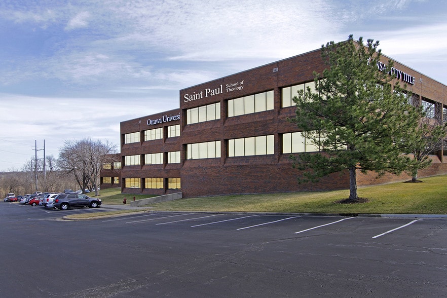 4370 W 109th St, Overland Park, KS for lease - Building Photo - Image 3 of 4