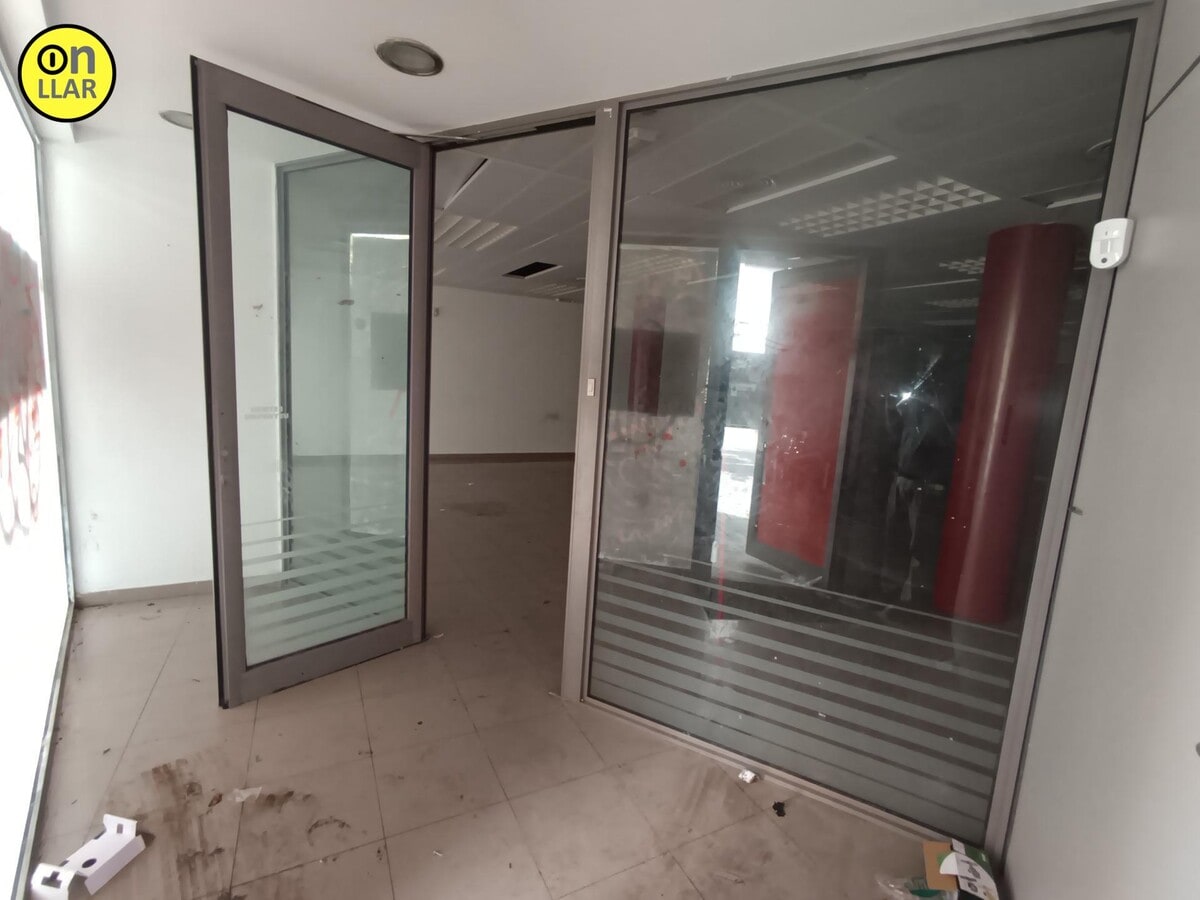 Granollers, BAR 08401 - Unit - - - Interior Photo - Image 2 of 21