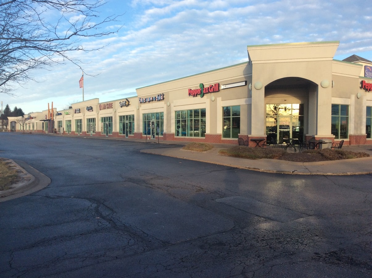 29503010 E 53rd St, Davenport, IA 52807