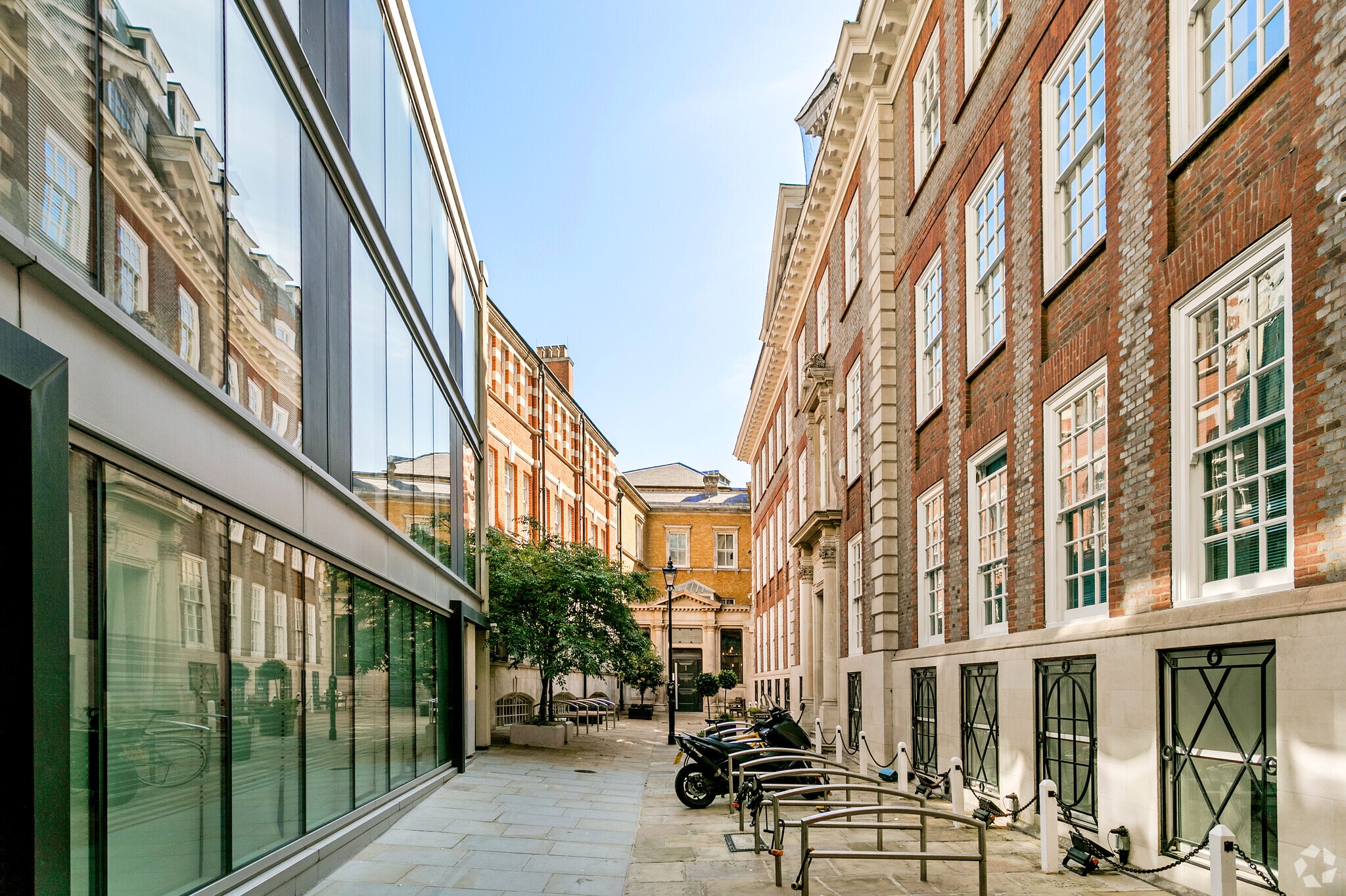 5-9 Quality Ct, London for sale Building Photo- Image 1 of 1