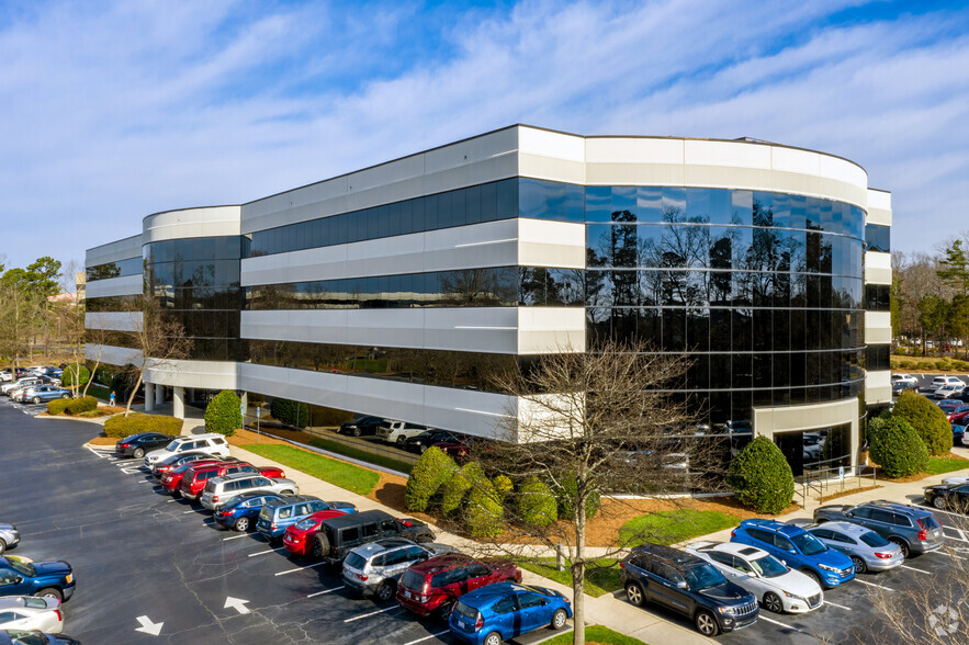 11440 Carmel Commons Blvd, Charlotte, NC for lease - Building Photo - Image 2 of 8