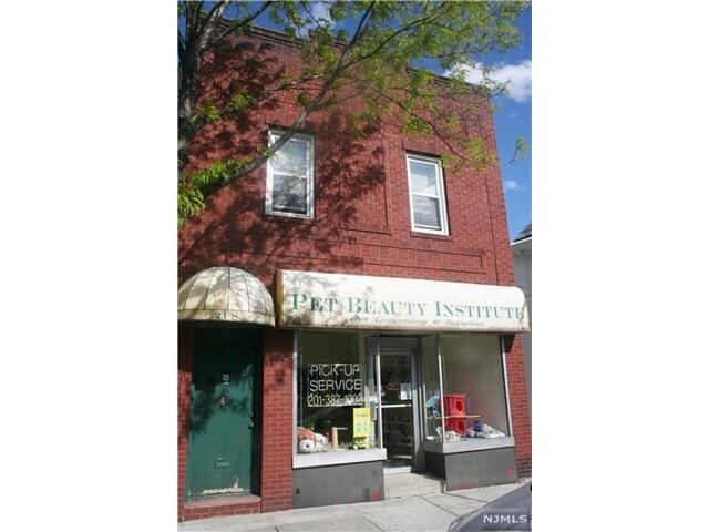 21 S Washington Ave, Bergenfield, NJ for sale Primary Photo- Image 1 of 1