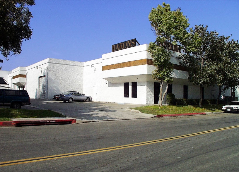 15321 Transistor Ln, Huntington Beach, CA for lease - Building Photo - Image 2 of 3