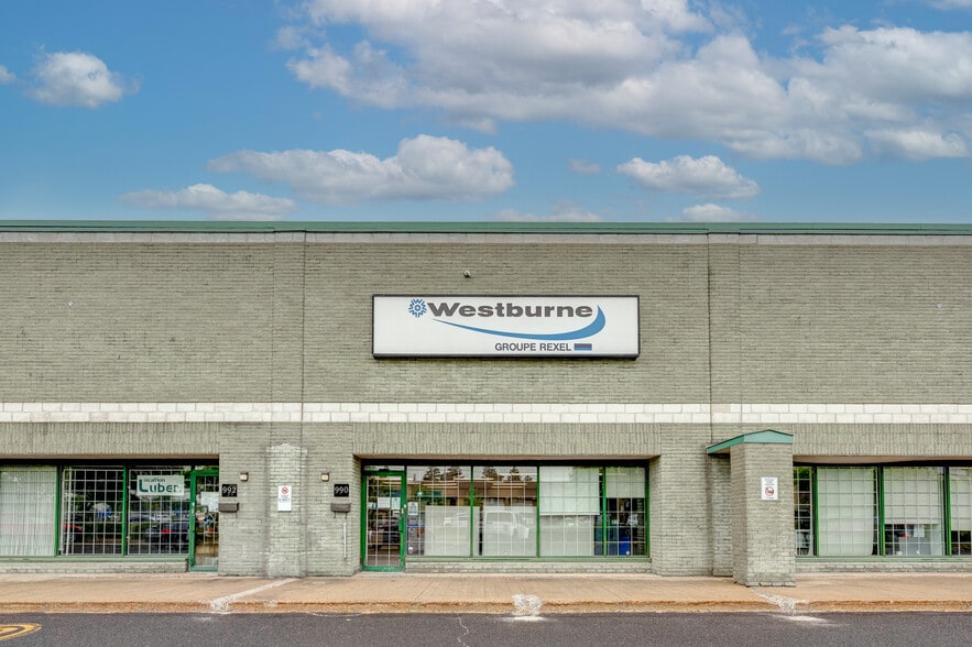 982-1002 Rue Jean-Neveu, Longueuil, QC for lease - Building Photo - Image 2 of 7