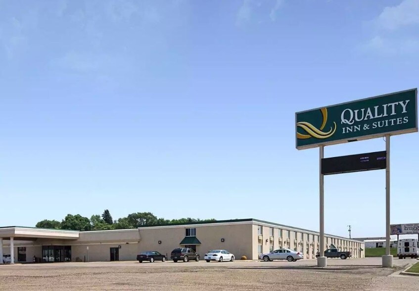 507 25th St SW, Jamestown, ND for sale - Primary Photo - Image 1 of 1