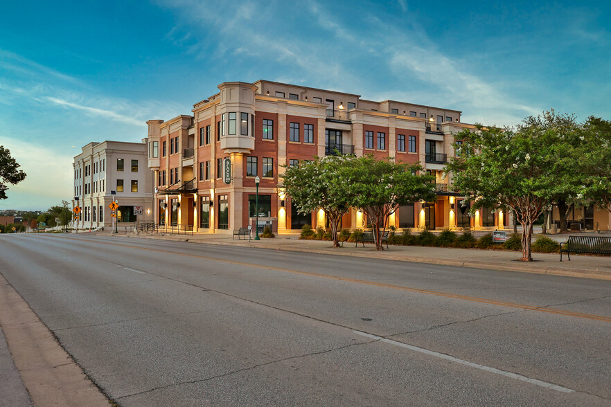 501 S Austin Ave, Georgetown, TX for lease - Building Photo - Image 1 of 5