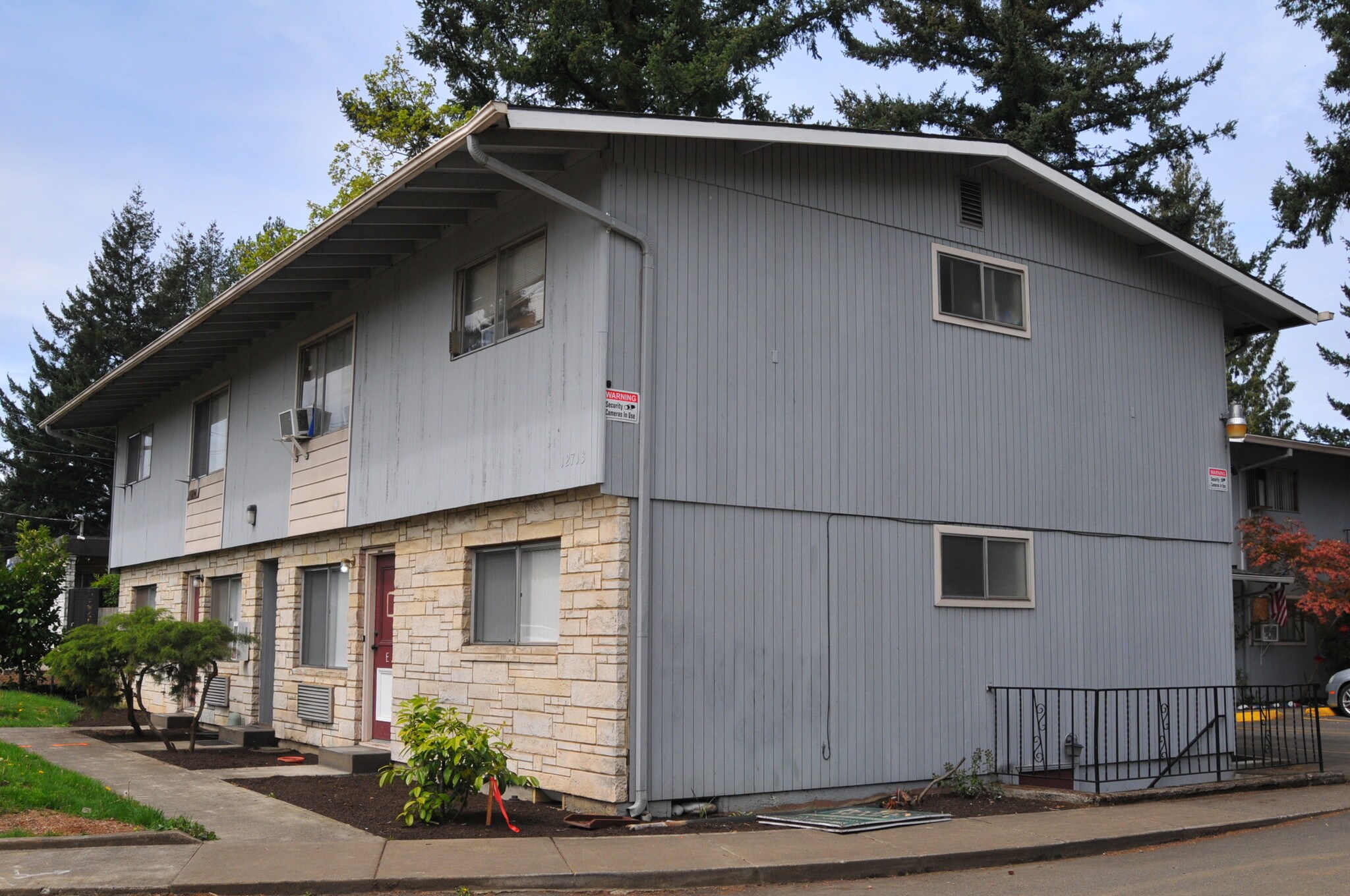 12713 SE Powell Blvd, Portland, OR for sale Building Photo- Image 1 of 1