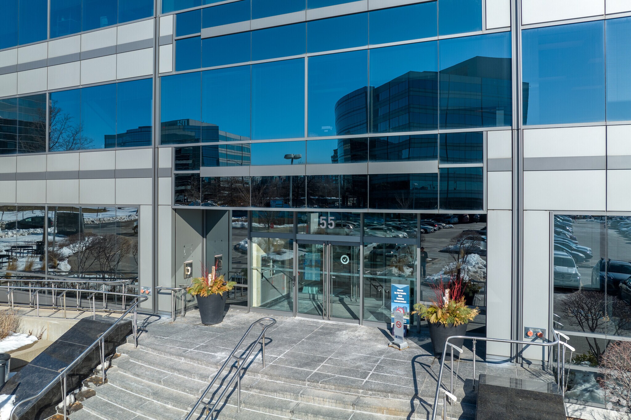 55 Commerce Valley Dr W, Markham, ON L3T 7V9 Office for Lease