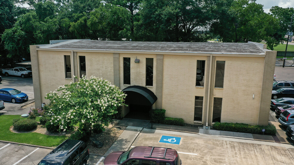 10601 Grant Rd, Houston, TX for lease - Building Photo - Image 2 of 4