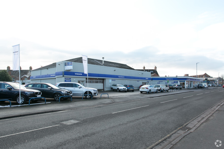 29 Priory Bridge Rd, Taunton for sale - Primary Photo - Image 1 of 1