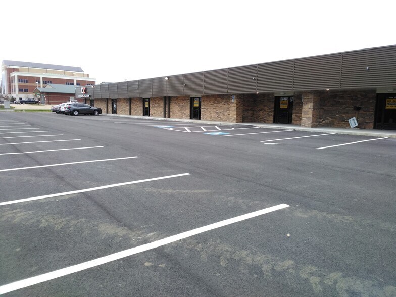 700 S German Ln, Conway, AR for lease - Building Photo - Image 1 of 5