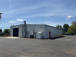 90574 Monya Ln, Eugene, OR for lease Building Photo- Image 1 of 6