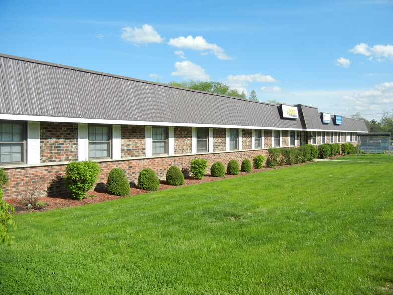 929 S Main St, Lombard, IL for lease - Building Photo - Image 1 of 15