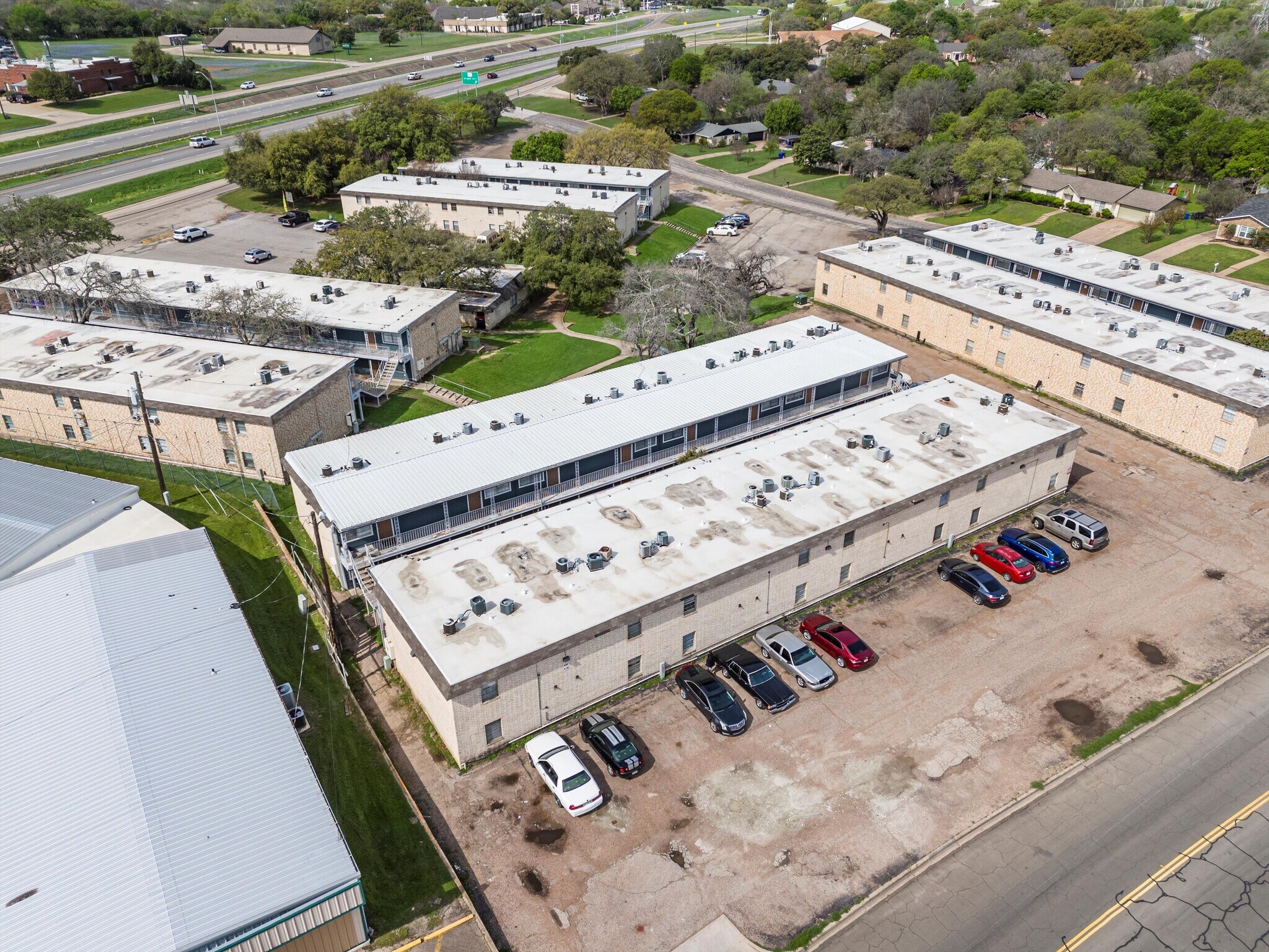 800 Rambler Dr, Waco, TX 76710 Oaktree Apartments