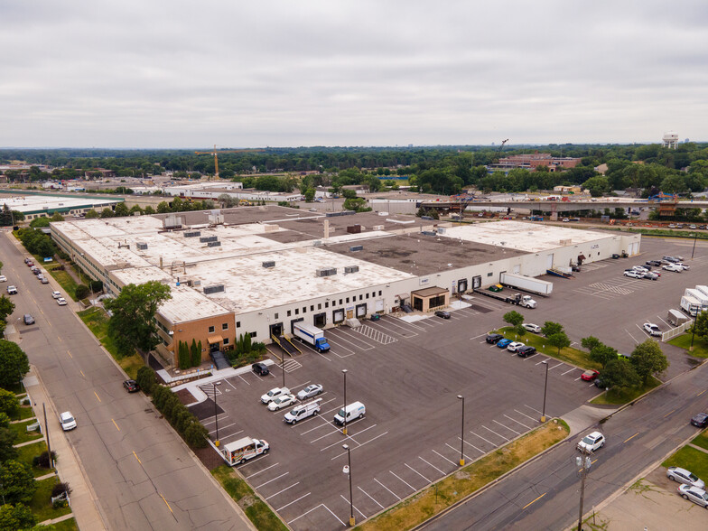 175 Jackson Ave N, Hopkins, MN for lease - Building Photo - Image 1 of 10