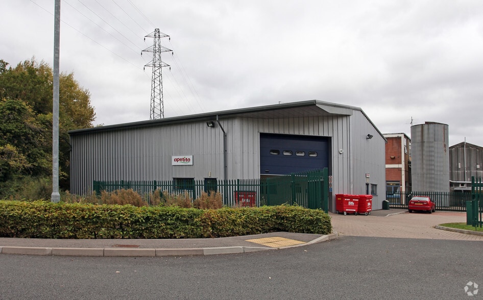 6 Garside Way, Aylesbury for sale - Primary Photo - Image 1 of 1