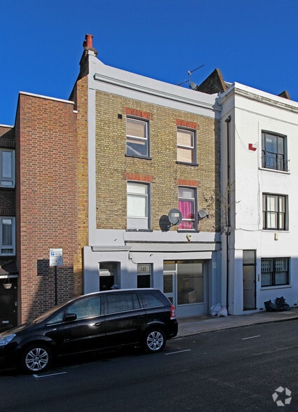141 Greyhound Rd, London for sale - Building Photo - Image 2 of 15