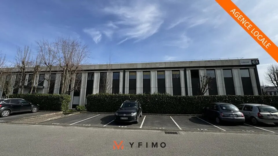 Office in Cergy for lease - Building Photo - Image 1 of 15