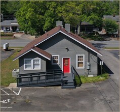 1046 Oakland Ave, Rock Hill, SC for lease Building Photo- Image 2 of 8