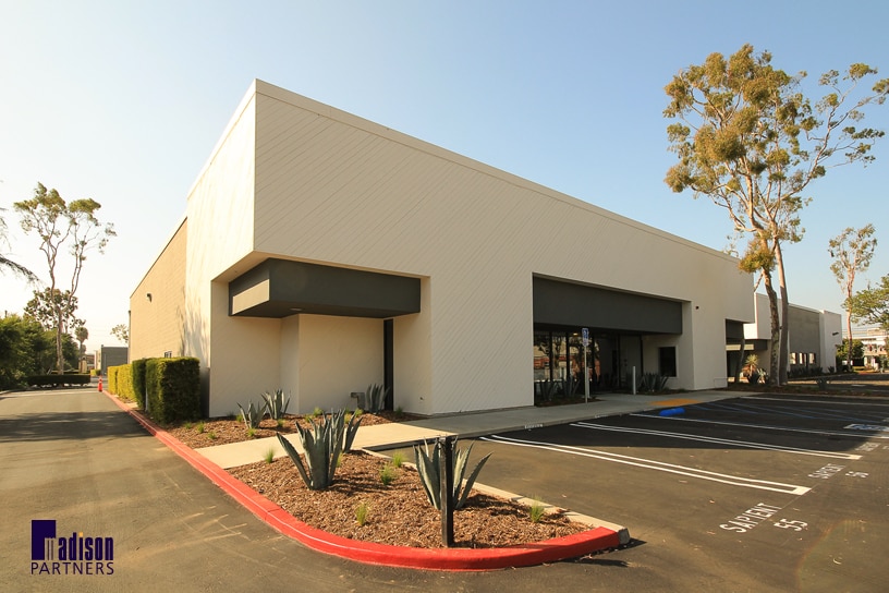 1811-1855 Centinela Ave, Santa Monica, CA for lease - Building Photo - Image 3 of 11