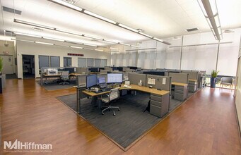 545-549 W Lake St, Elmhurst, IL for lease Interior Photo- Image 2 of 11